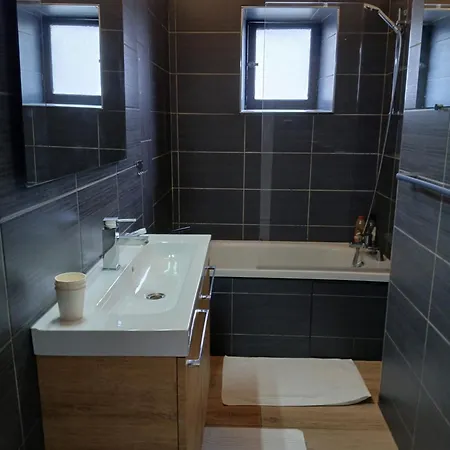 Maison Gohora Dago Apartment